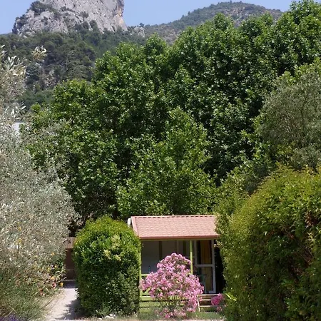 Hotel La Fontaine D'Annibal Buis-les-Baronnies Exterior foto